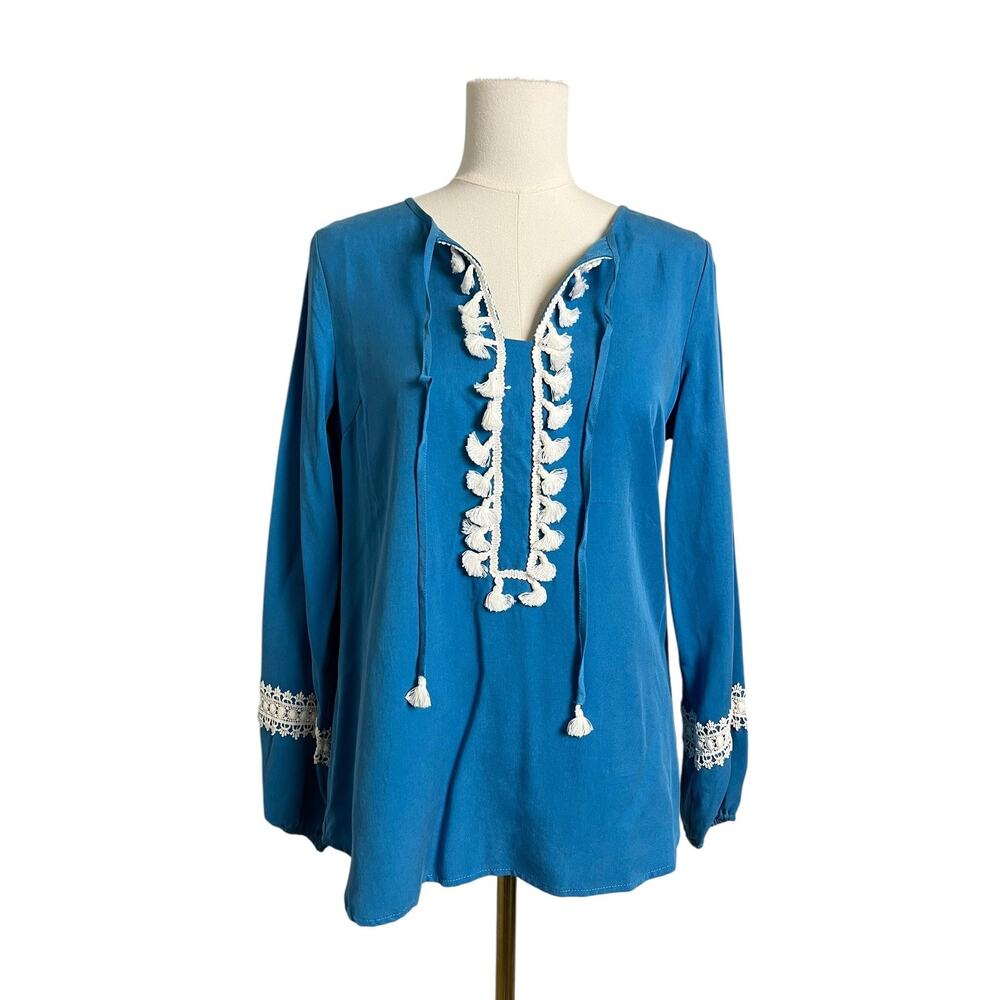 Line & Dot Tunic Blouse NWT XS Blue Lace Trim Boho Peasant Long Sleeve Top - Picture 2 of 9